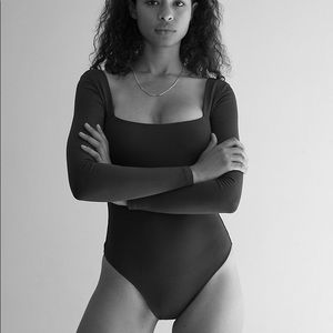 Babaton Contour Longsleeve Bodysuit (Olive Leaf Green)